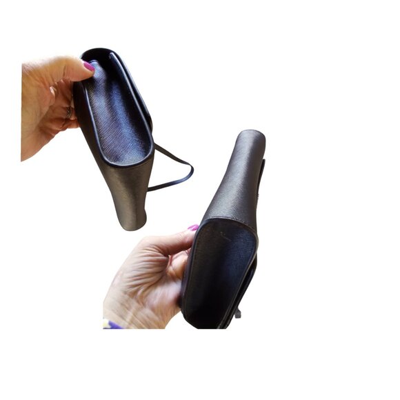 Michael Kors Black Leather Crossbody Cardholder Wristlet 3-1 $348 - Picture 3 of 6